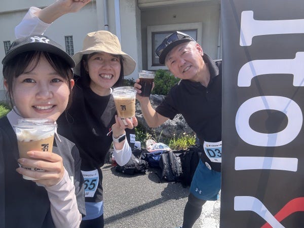 糸島110キロウォークに参加し、子会社itroixの靴下を販売しました！