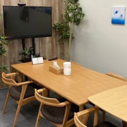 年休125日で残業時間は月平均10～15時間。働きやすい環境の整備には力を入れています。