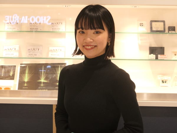 厳しいノルマはありません、集客はホームページやSNSがしてくれます。リピートが非常に多く、お客様に感謝されながら働ける楽しいお仕事です。