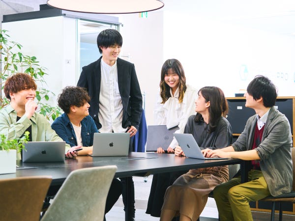 『頼られる存在』にあなたもなってみる？【ヘルプデスク】「ありがとう」が聞ける毎日へ ー