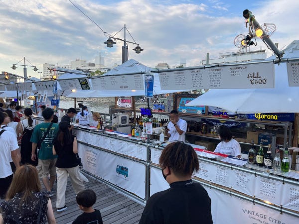 阿波踊り出店期間風景