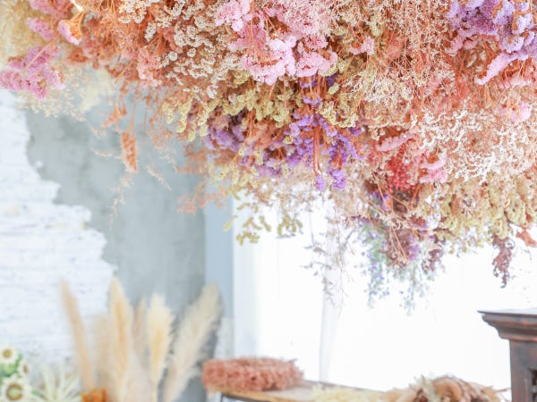 インテリアも自分たちがデザインをします