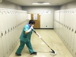 商業ビルの清掃スタッフ（経験分野不問・年齢不問）