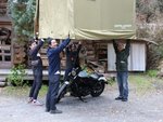 バイクガレージやターポリンバッグなどを展開しています!