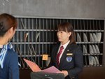 一日の流れをご紹介（一例です）【出勤】各スタッフとのコミュニケーションをとりながら、業務のお手伝いをしていきます。